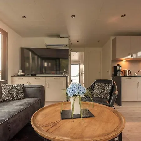 Πλωτό κατάλυμα Hausboot Nike *