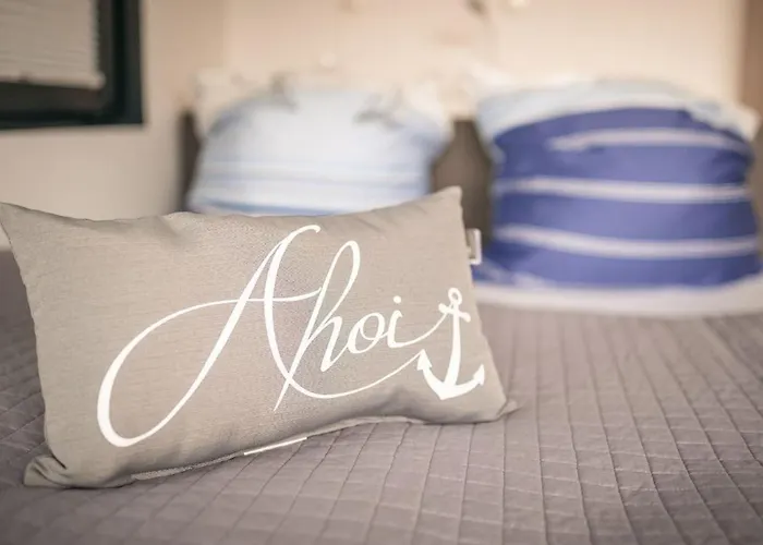 Hausboot Nike * Hennigsdorf